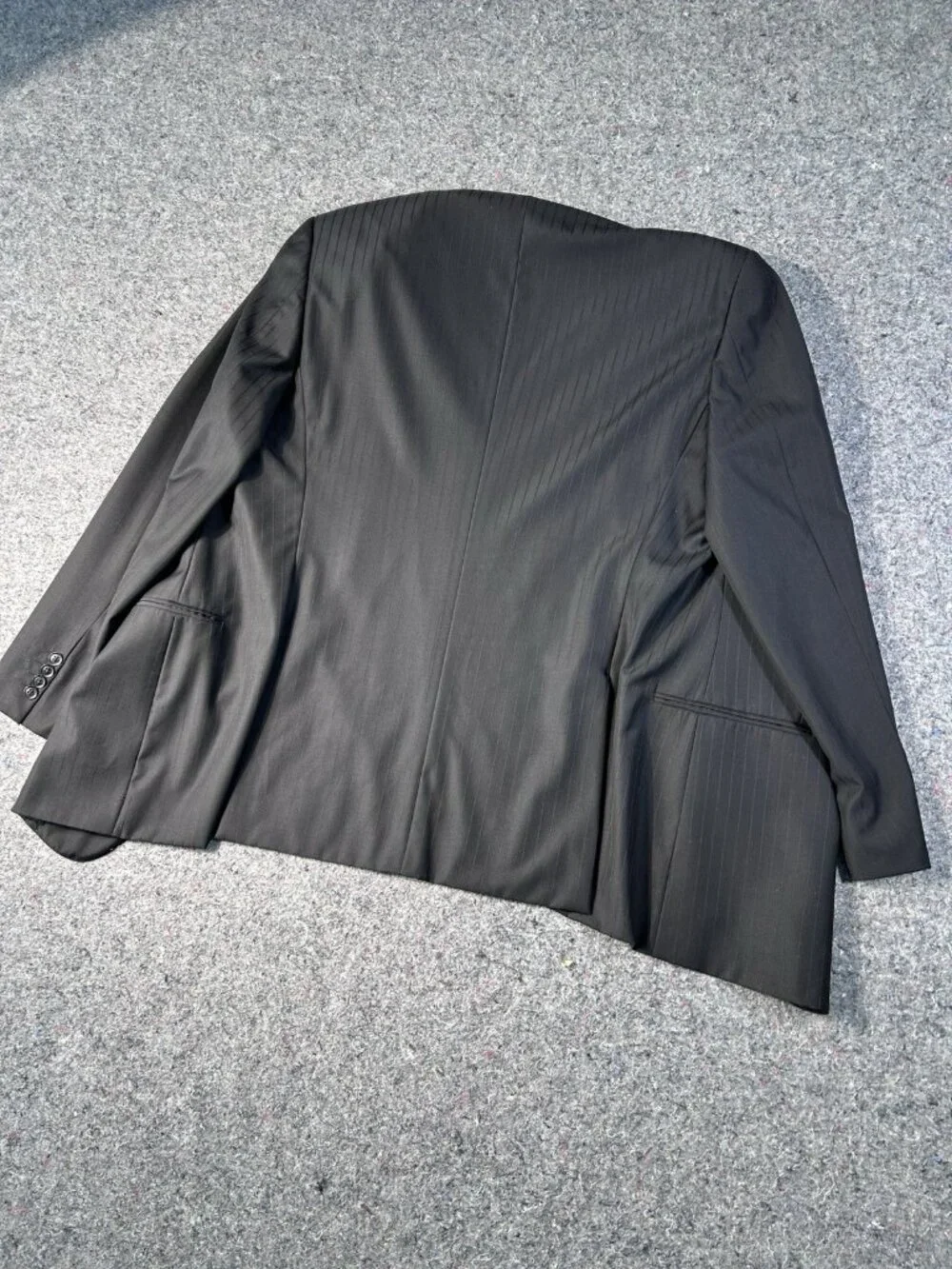 Armani Collezioni Men’s 2 Piece Wool Suit Dark Brown Pinstripe Made In Italy 44